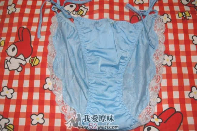 这个好像是女儿的吧