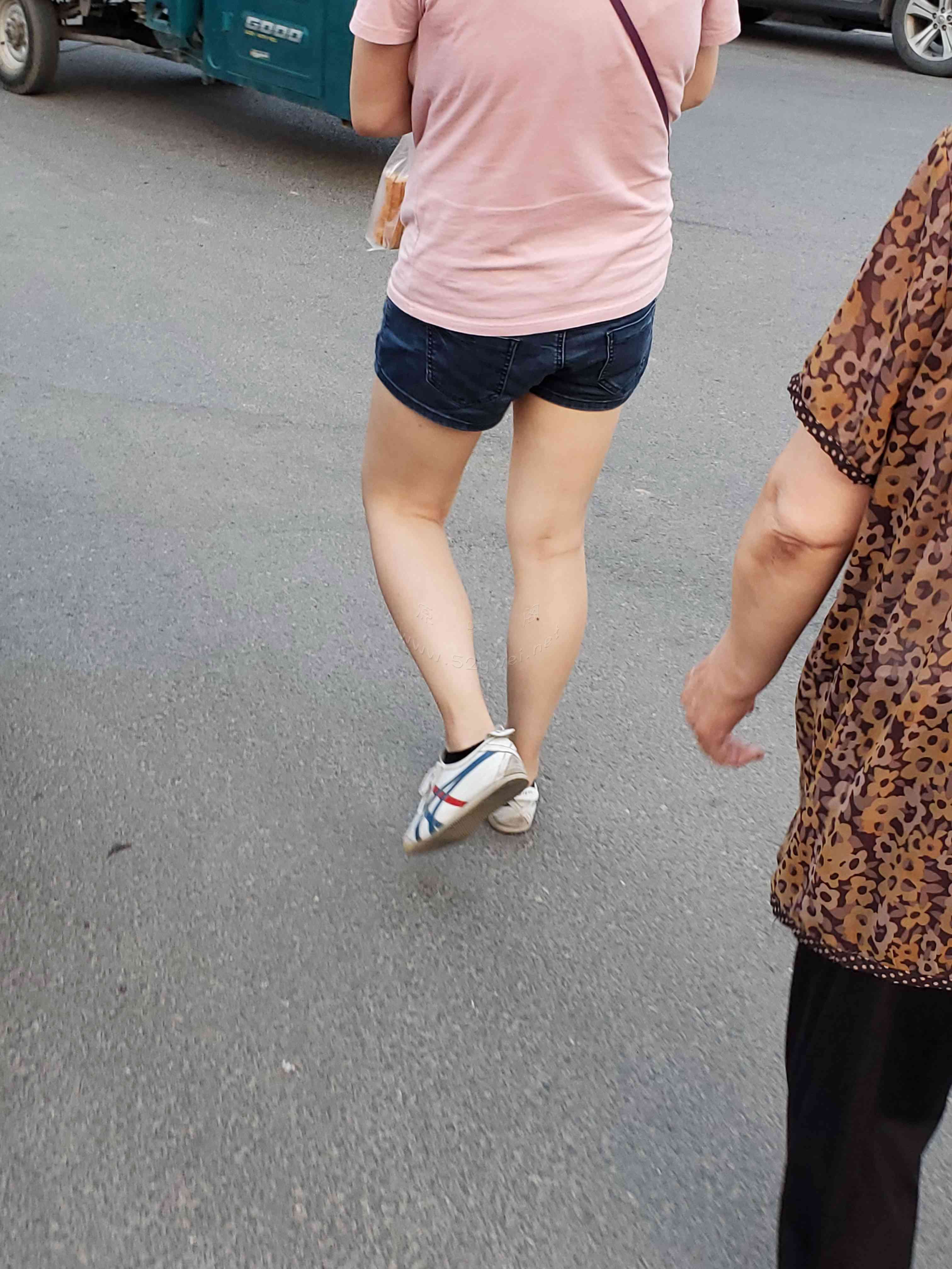20190611_191139_001_saved.jpg