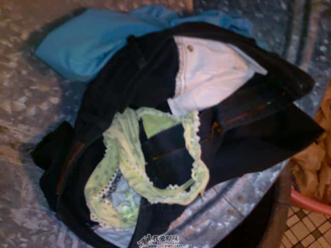 进入浴室就有收获，哈哈哈。。。。