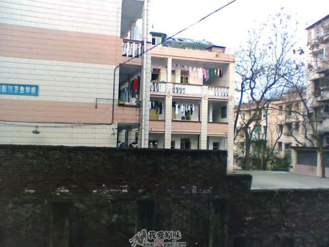 上次我讲被狗追的地方（护士宿舍）