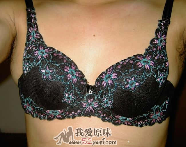 HU XIAO HONG PENG YOU RU ZHAO (1).JPG