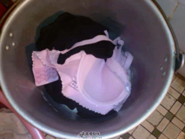 深夜入女厕必有收获