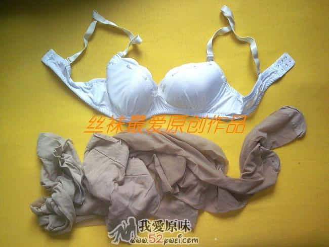 肉丝白内衣 (1).jpg