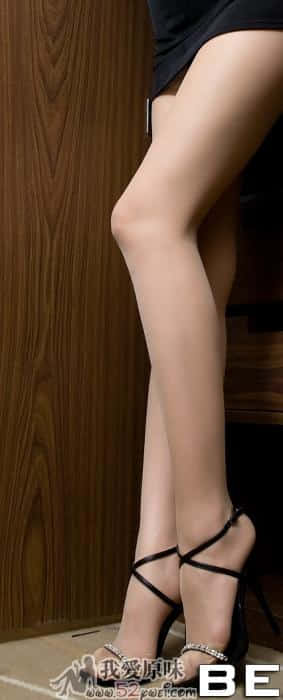 草鸡美腿黑丝高根01.jpg